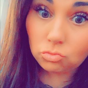 Meet your Posher, Karri